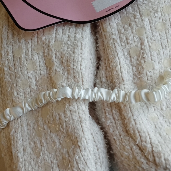 NWT MINXNY Sleep Mask & Slippers Set - Picture 4 of 4